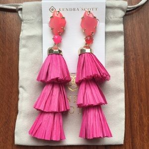 Kendra Scott Pink Agate Denise. NWOT